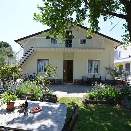 Belvilla By Oyo Venturi Lemon Gatteo a Mare Exterior foto